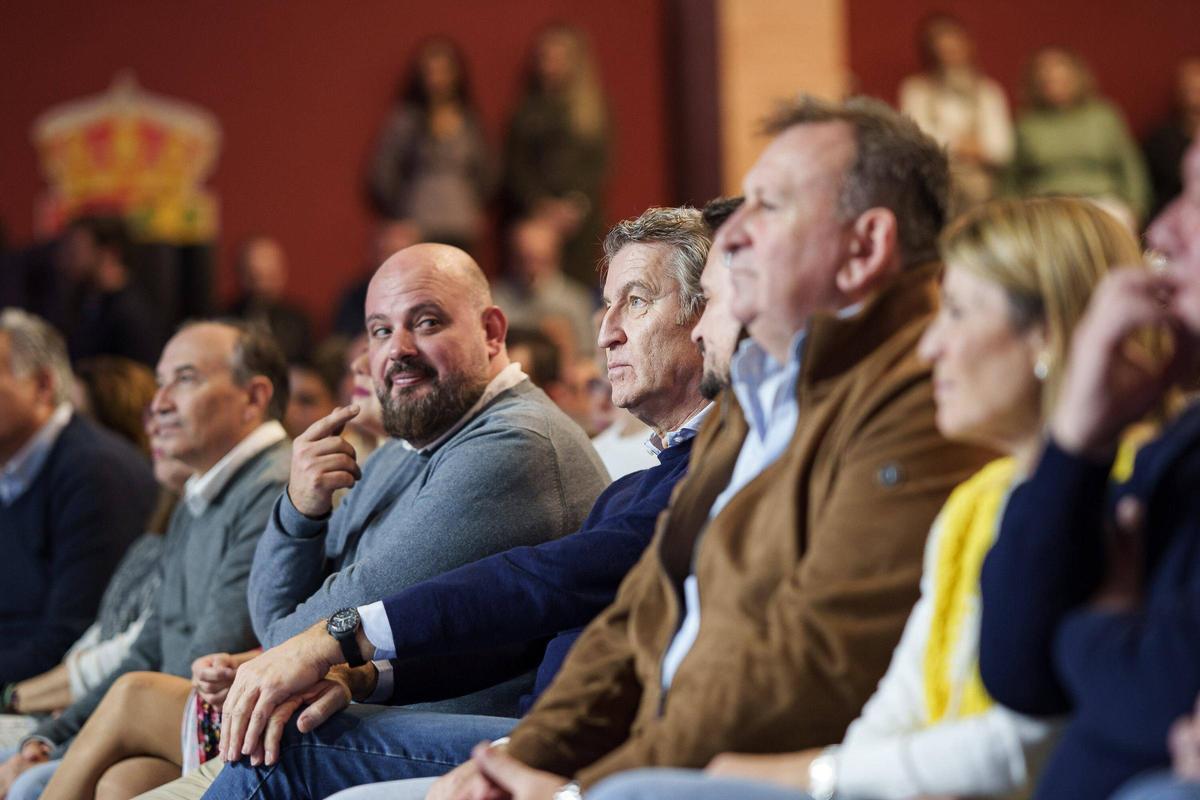 FOTOGALERÍA | El acto de Feijóo y Guardiola en Lobón, en imágenes