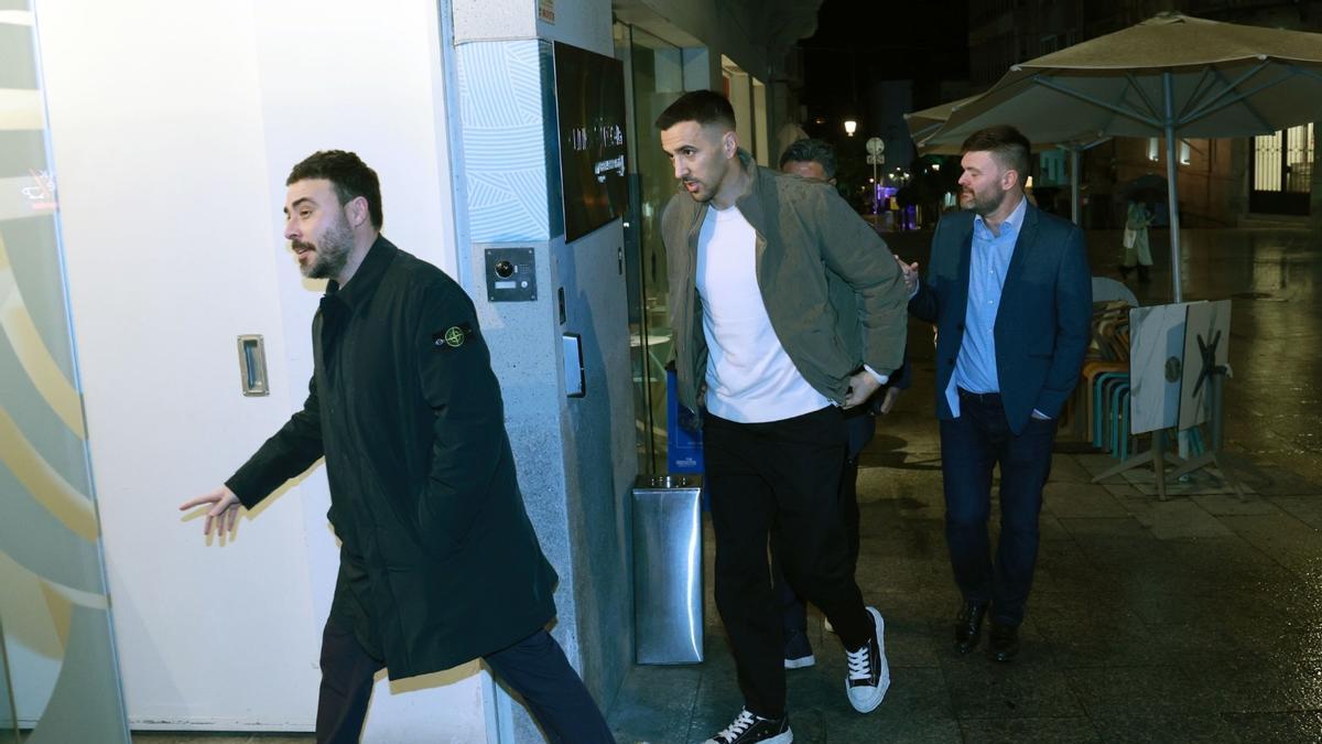 Matías Vecino, entrando en A Sede del Celta para firmar su nuevo contrato / Jose Lores