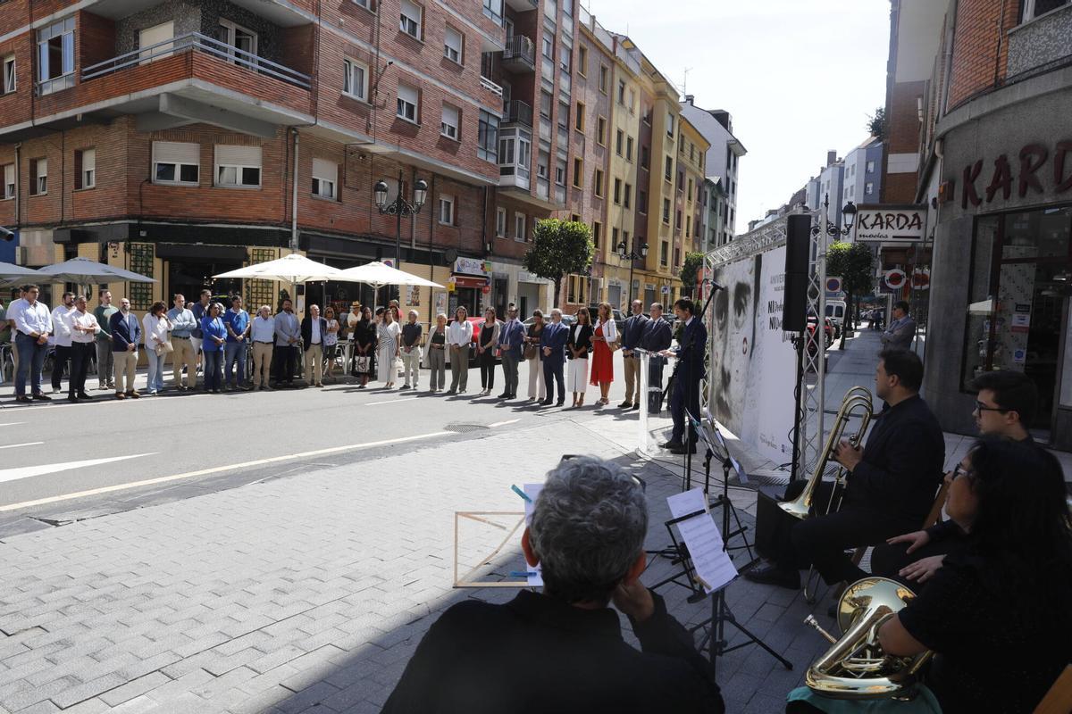 Oviedo evoca a la "España que lloró unida" por Miguel Ángel Blanco y a que los etarras "no gobiernen más"
