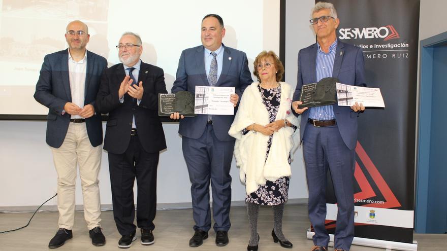 Alhaurín entrega el VII Premio Sesmero de Investigación a Pérez y Luengo