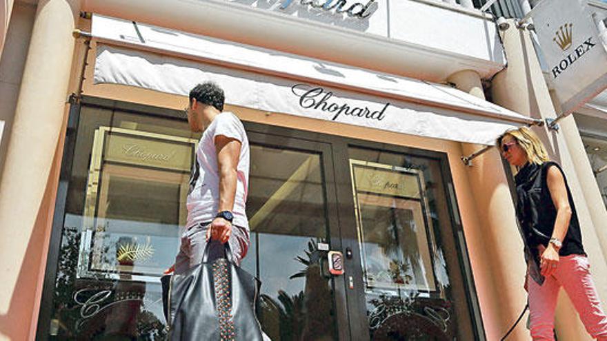 Tienda de la marca Choppard en Cannes, a la que pertenecían las joyas sustraídas en mayo.