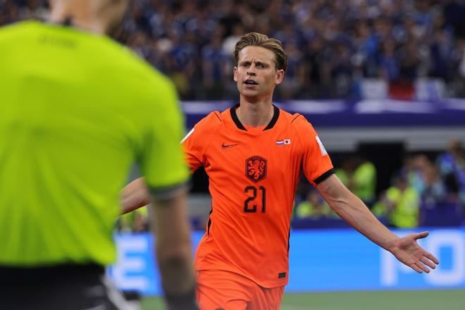 Los malos presagios con De Jong se confirman: sufre una rotura de ligamento de la rodilla