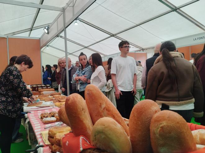 La jornada dominical de la Feria del Salmón de Cornellana (Salas), en imágenes