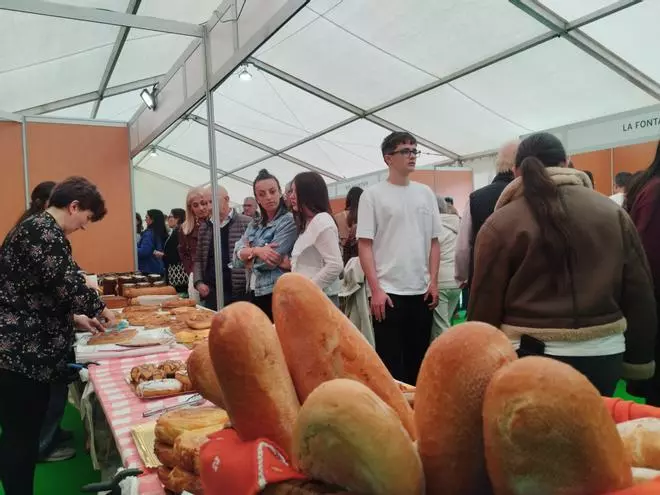 La jornada dominical de la Feria del Salmón de Cornellana (Salas), en imágenes