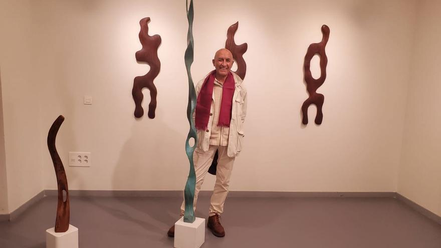 Federico Osorio exhibe sus primeras esculturas planas en una muestra en Segovia