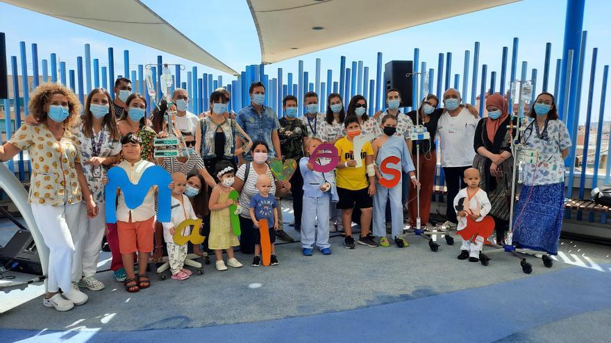 Fin de curso con Mailers en el aula pediátrica del Hospital de Alicante