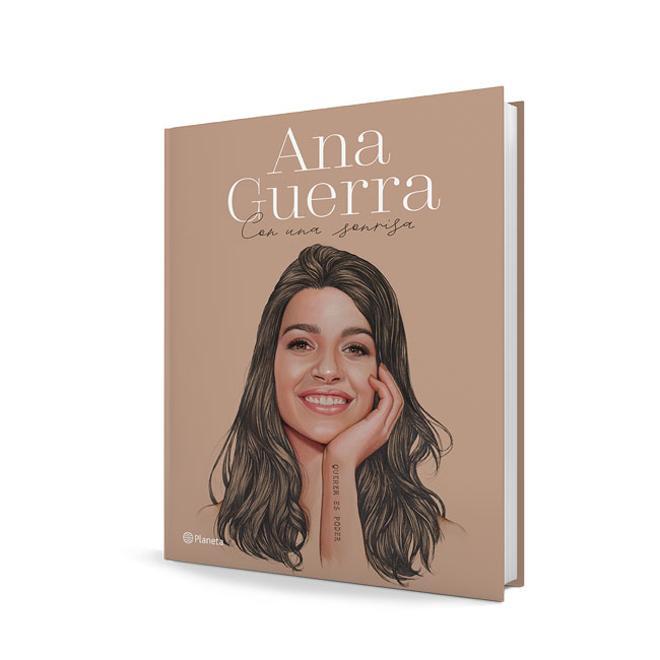 'Con una sonrisa', el primer libro de Ana Guerra