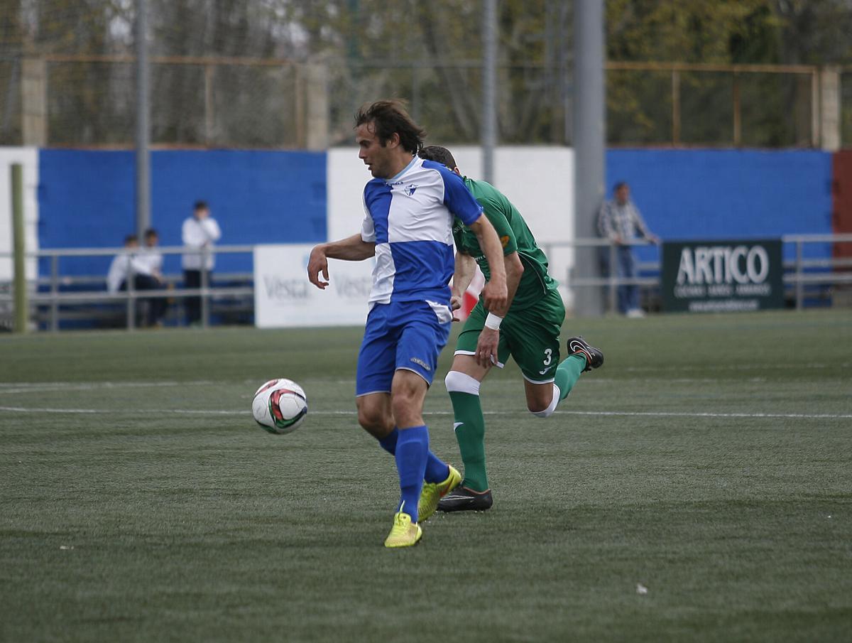 03/04/2016ZARAGOZAPARTIDO DE LA LIGA DE FUTBOL DE SEGUNDA DIVISION B: CD EBRO - GERNIKA. ADAN PEREZ.CATEGORIAS FUTBOL. SEGUNDA DIVISION B.JESUS CISNEROSCAMARA DIGITAL. CATEGORIAS FUTBOL. SEGUNDA DIVISION B