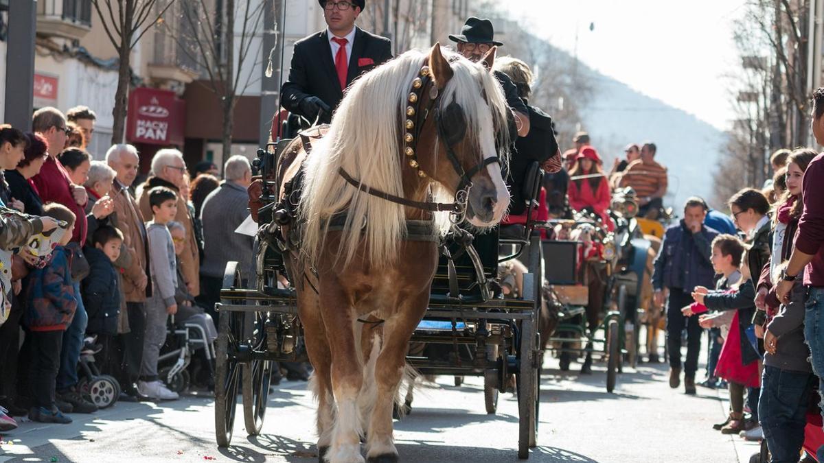 Desfile de los Tres Tombs en 2018.