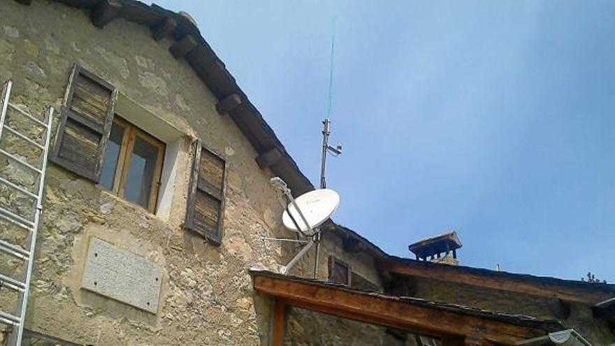 Instal·lació d&#039;una antena en un refugi de muntanya