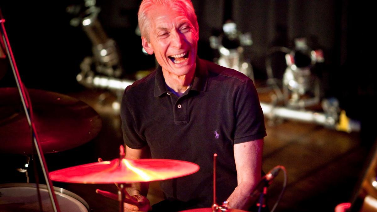 Fallece Charlie Watts, el batería de los Rolling Stones, a los 80 años.