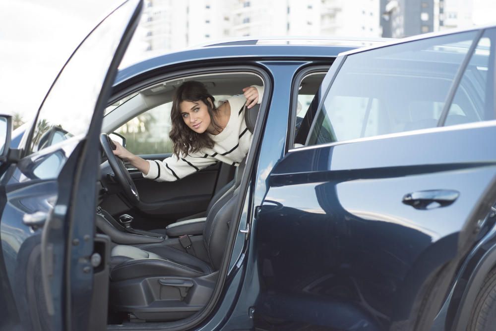 Iris Lezcano con el Skoda Kodiaq