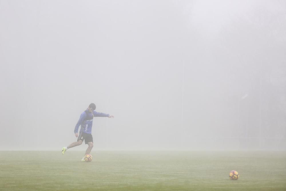 Entrenamiento a puerta abierta del Real Oviedo