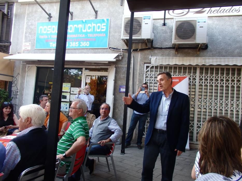 Café de Ciudadanos en la Playa de San Juan