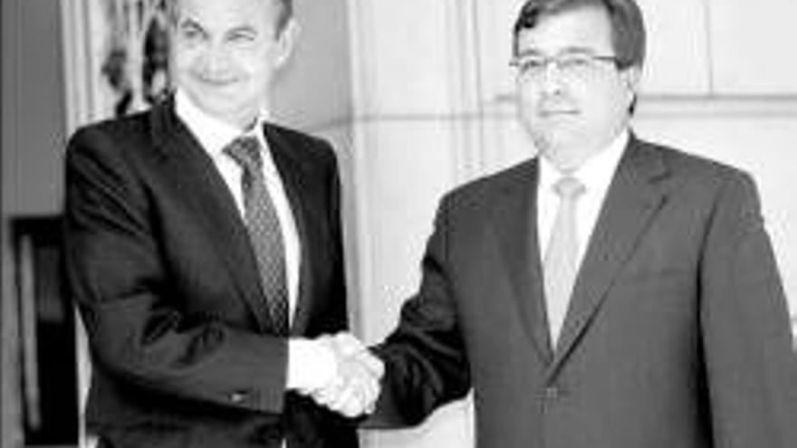 Vara, optimista ante el nuevo modelo de financiación tras la cena con Zapatero