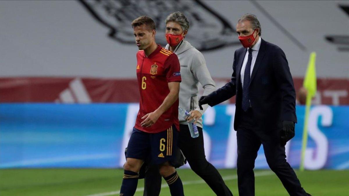 Canales se retira lesionado en el partido ante Alemania