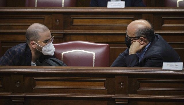 Pleno en el Parlamento de Canarias, 27/10/2021