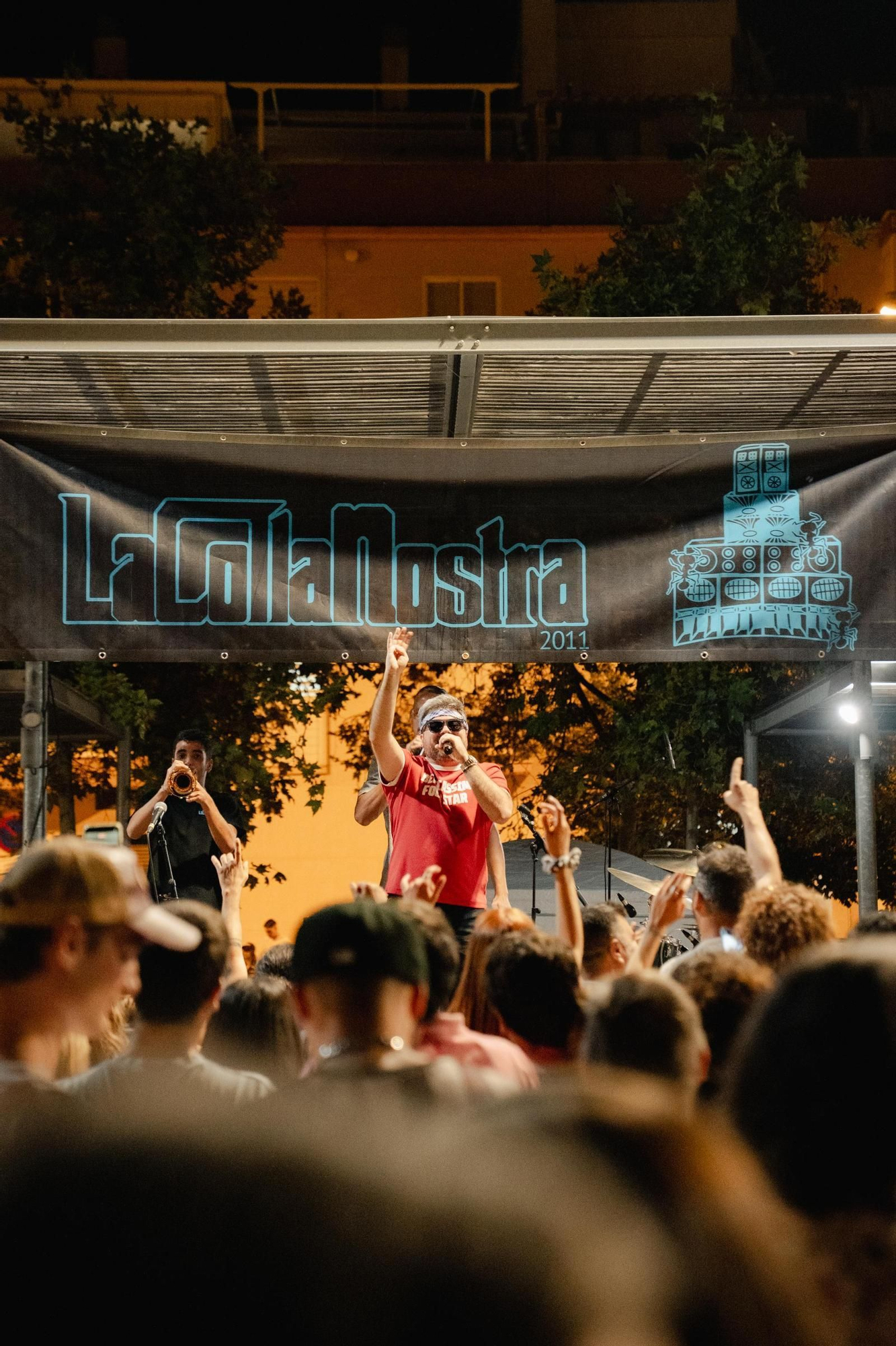 Galería de fotos: El debut del 'Castellonero' marca la sisena jornada popular de LaCollaNostra a Benicàssim