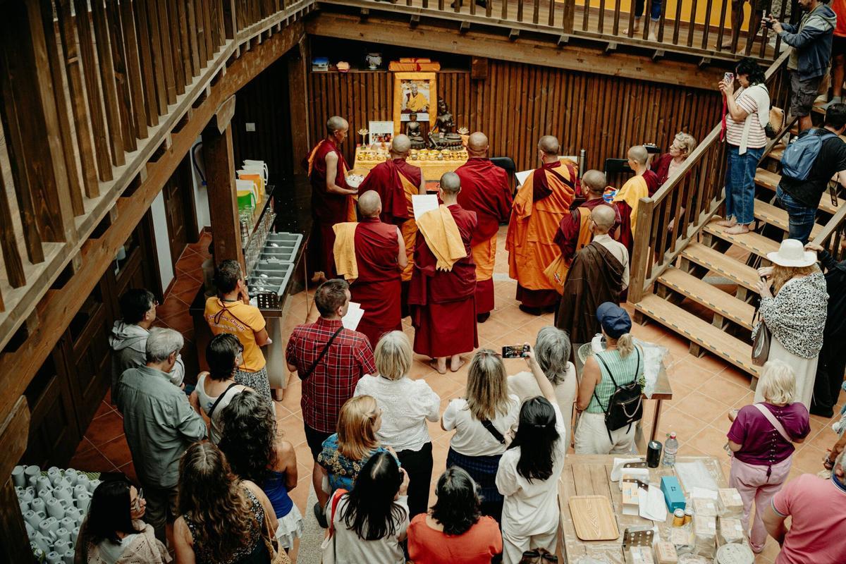 La reapertura del monasterio budista de San Amaro, en Ourense, en imágenes