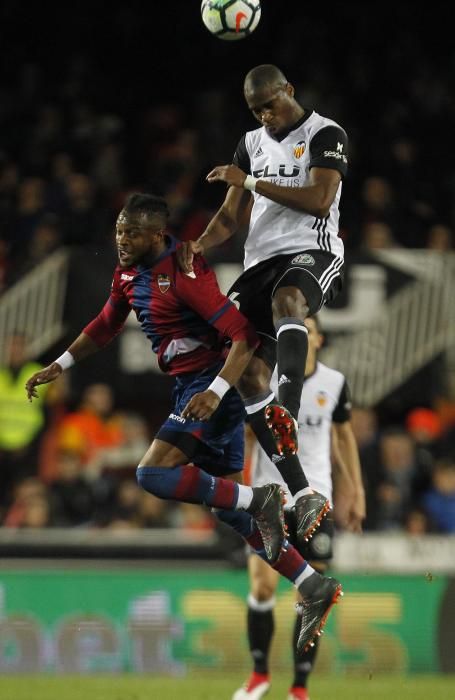 Valencia - Levante: Las imágenes del Derbi