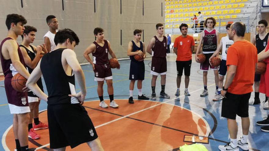 Entrenamiento en La Pobla de Vallbona.