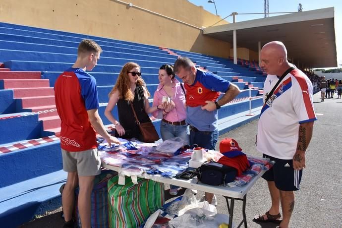 Pasión británica por el equipo rojillo de Lanzarot