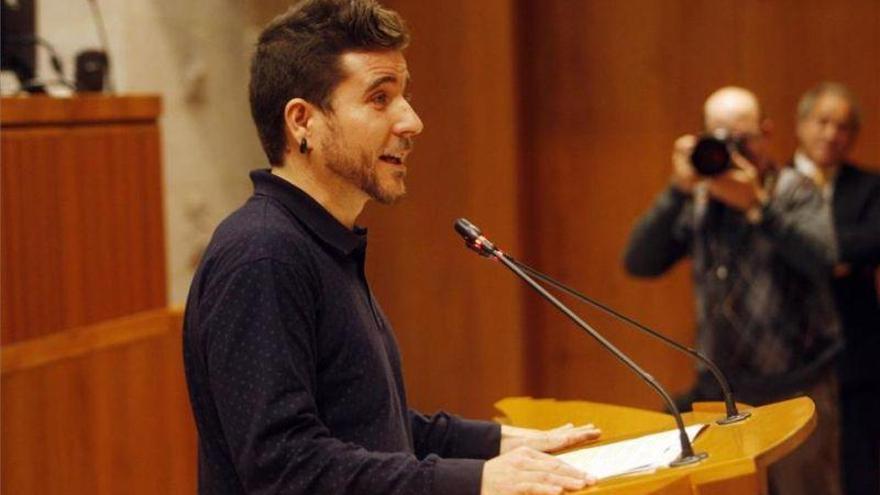 Escartín: &quot;Lambán acaba de dinamitar opciones de llegar a pactos con Podemos&quot;