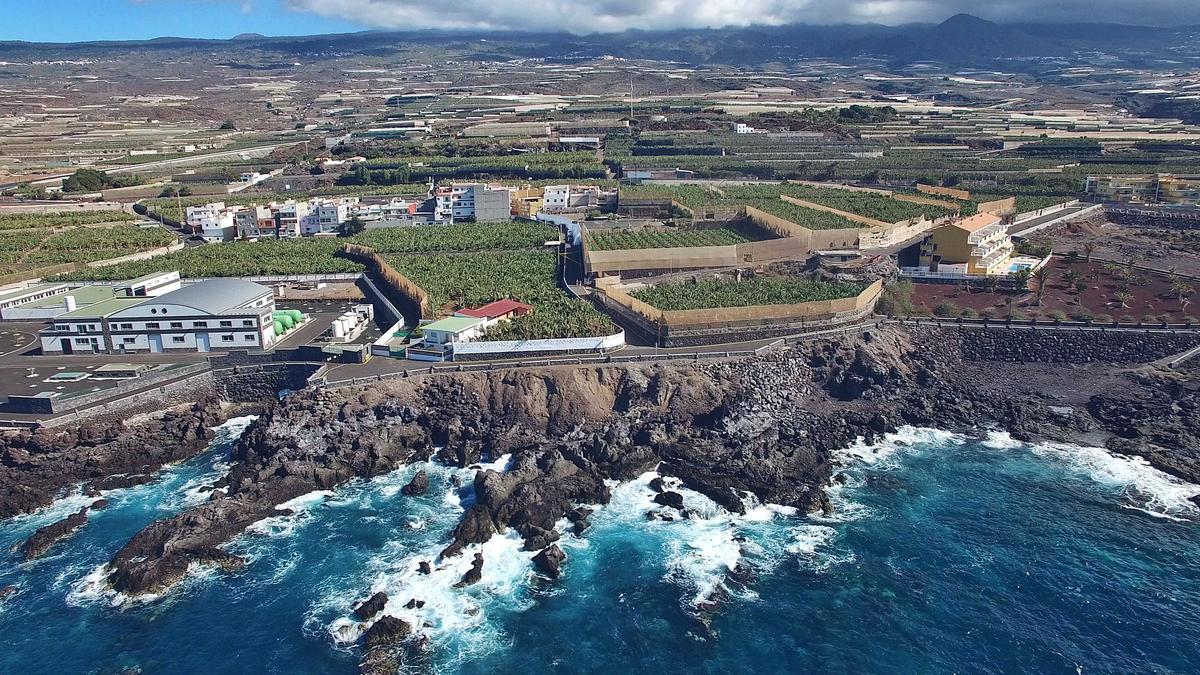 En esta parte de la costa de Guía de Isora, en Fonsalía, se proyecta un nuevo puerto para Tenerife.