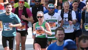 Les dones planten cara a la marató