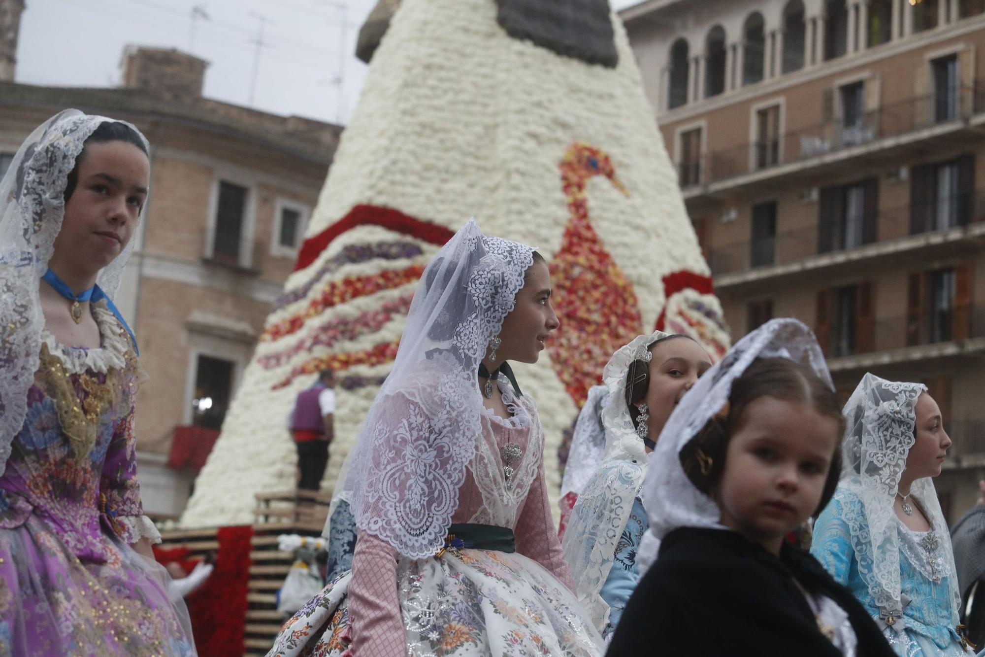 Búscate en el segundo día de ofrenda por la calle de la Paz (entre las 18:00 a las 19:00 horas)