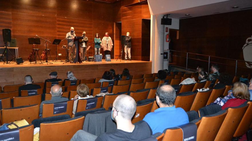 Letras galegas e colectivas en Bueu