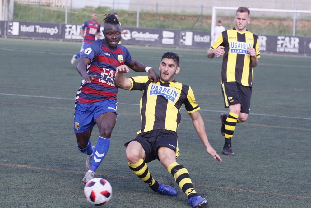 Les imatges del Llagostera - Portugalete (2-0)