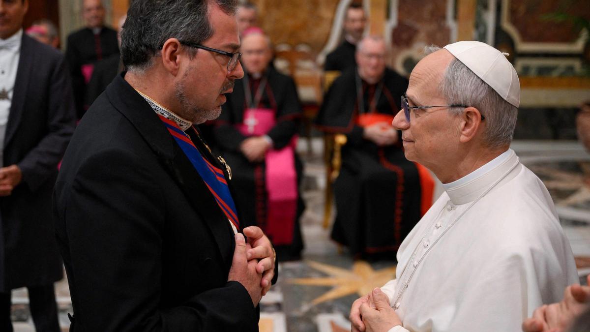 El Papa León XIV, durante la primera audiencia con el cuerpo diplomático de la Santa Sede, este viernes.