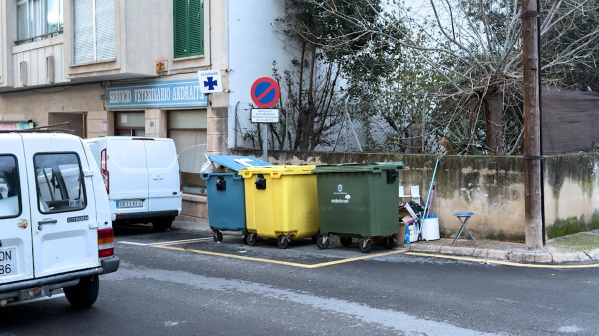 El nuevo modelo implicará la retirada progresiva de los contenedores en la vía pública y la implantación de un sistema de recogida puerta a puerta.