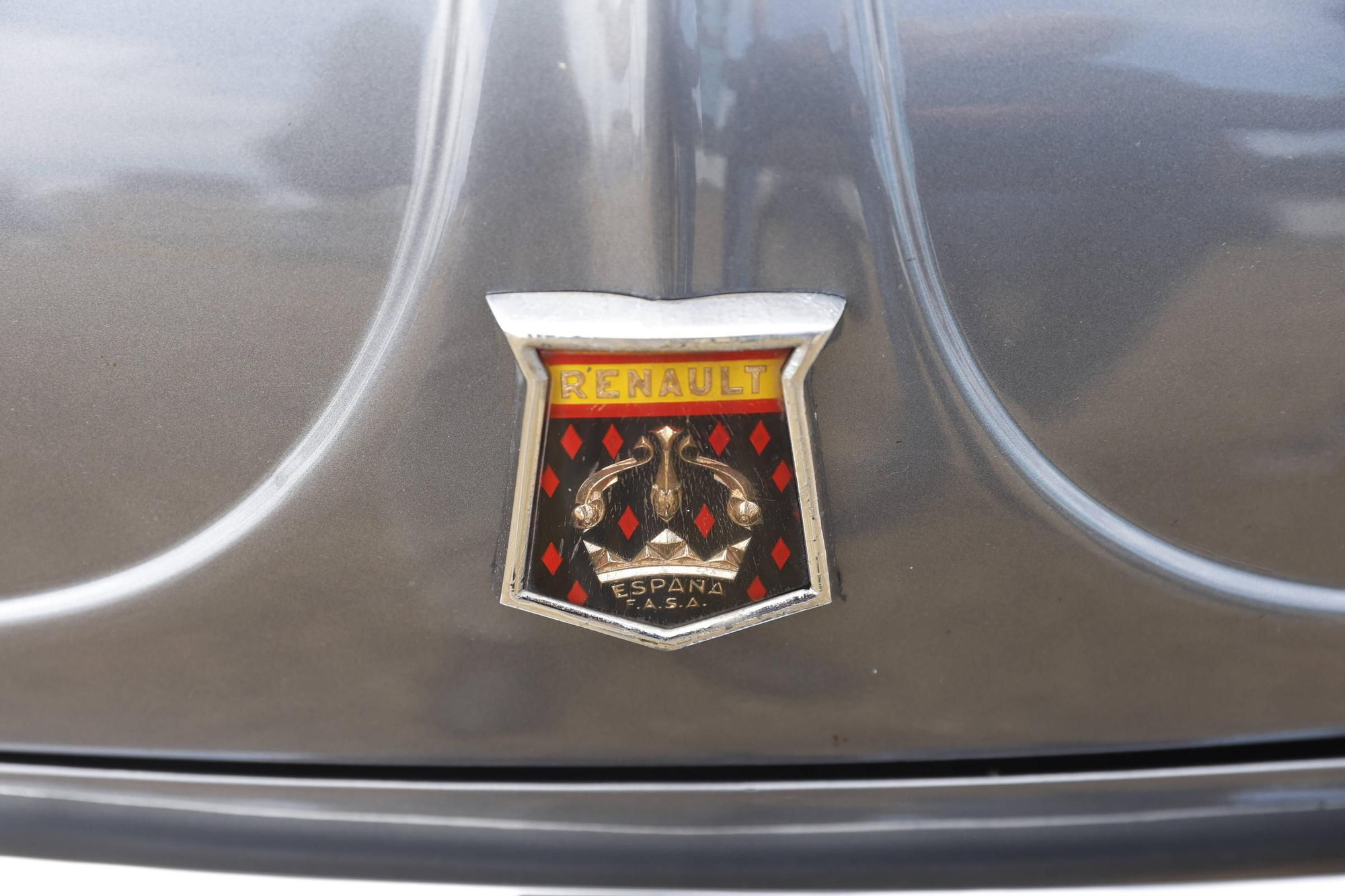 La exposición de coches clásicos en Cabueñes, en imágenes