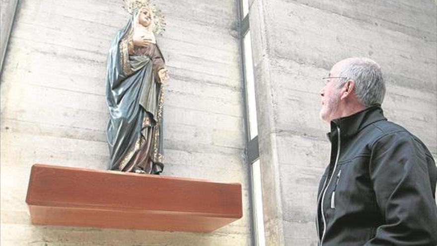 La cofradía pacense de la Estación renovará la talla de la Virgen