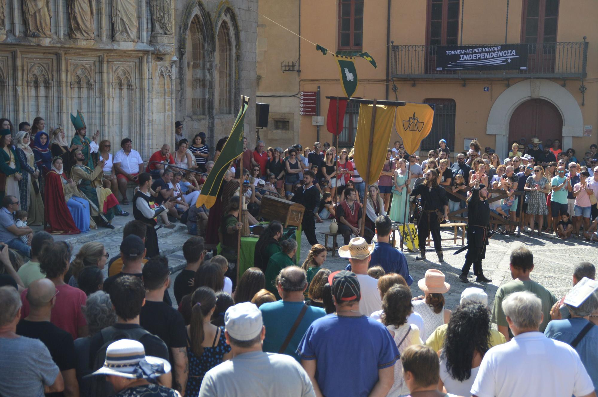 Castelló bull de gent amb el trentè festival Terra de Trobadors