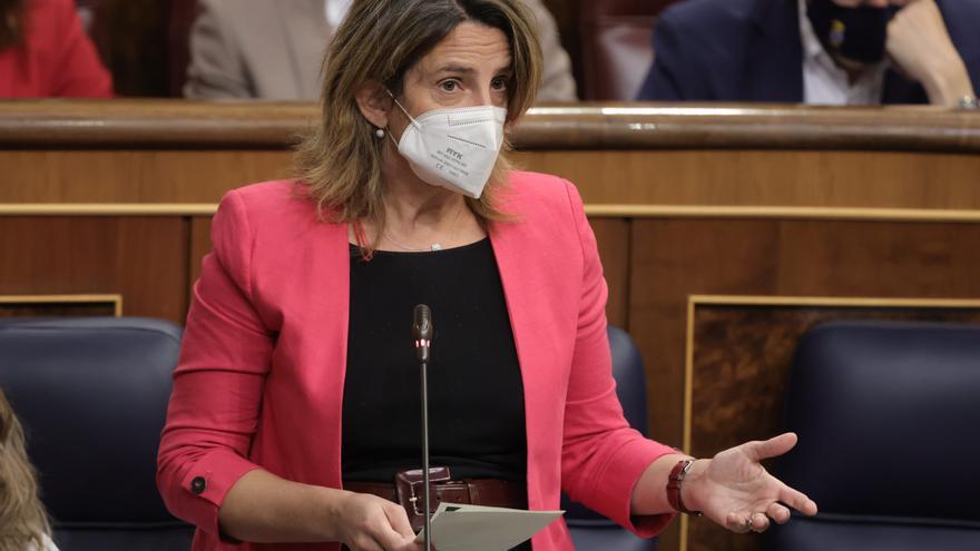 El Congreso avala el recorte a las eléctricas por el sobreprecio del gas