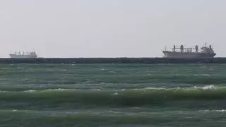 Irán promete venganza mientras su parlamento reclama el cierre del estrecho de Ormuz