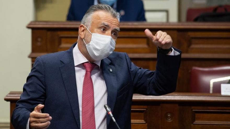 Pleno del Parlamento de Canarias.