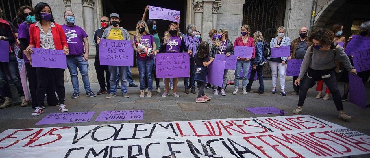 Una manifestació del 2021 contra la violència masclista a la plaça del Vi de Girona