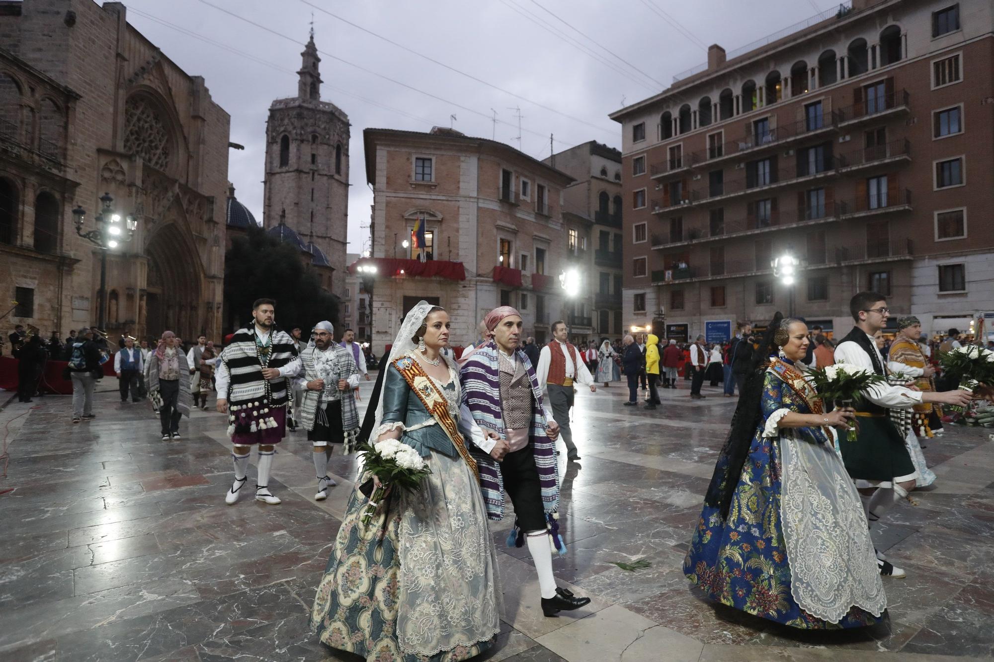 Búscate en el segundo día de ofrenda por la calle de la Paz (entre las 19:00 a las 20:00 horas)