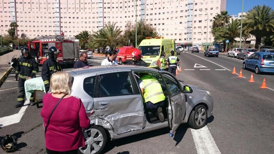 Atrapada en una colisión en La Feria