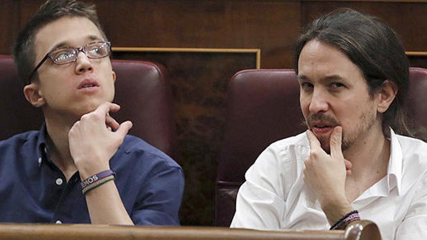 Iñigo Errejón y Pablo Iglesias en el Congreso