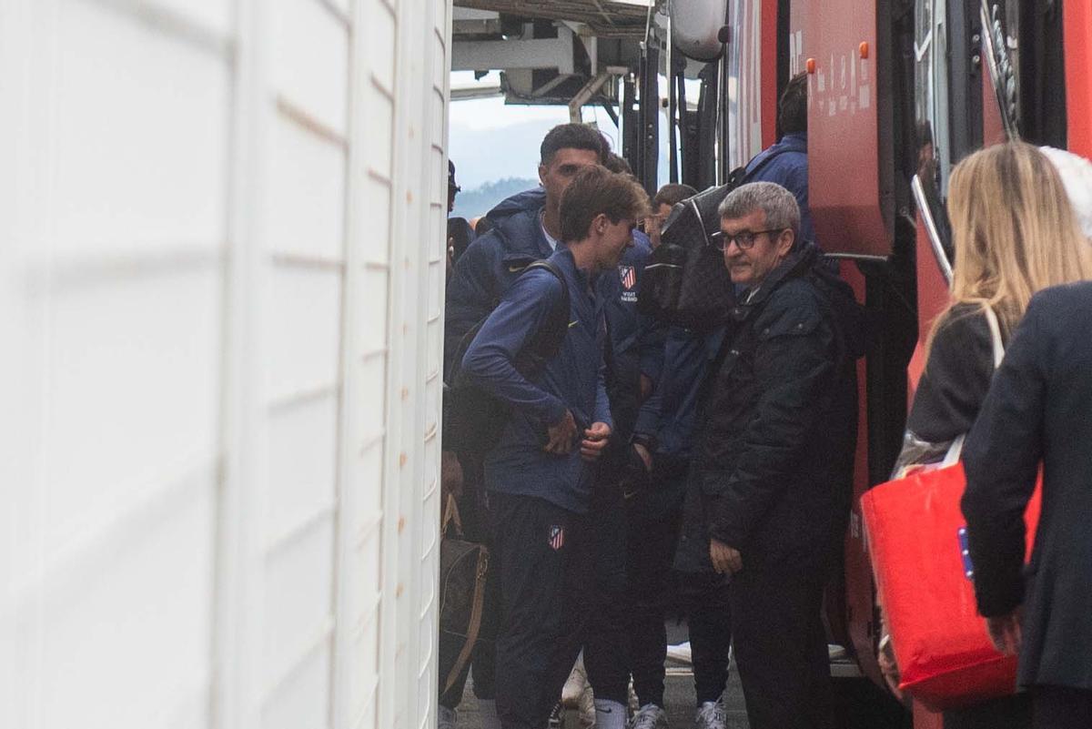 Llegada a A Coruña del Atlético de Madrid para el partido de Copa ante el Deportivo Llegada a A Coruña del Atlético de Madrid para el partido de Copa ante el Deportivo