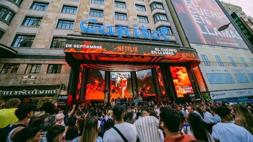 Presentación en Gran Vía de la nueva serie de Netflix basada en el crimen de la guardia urbana