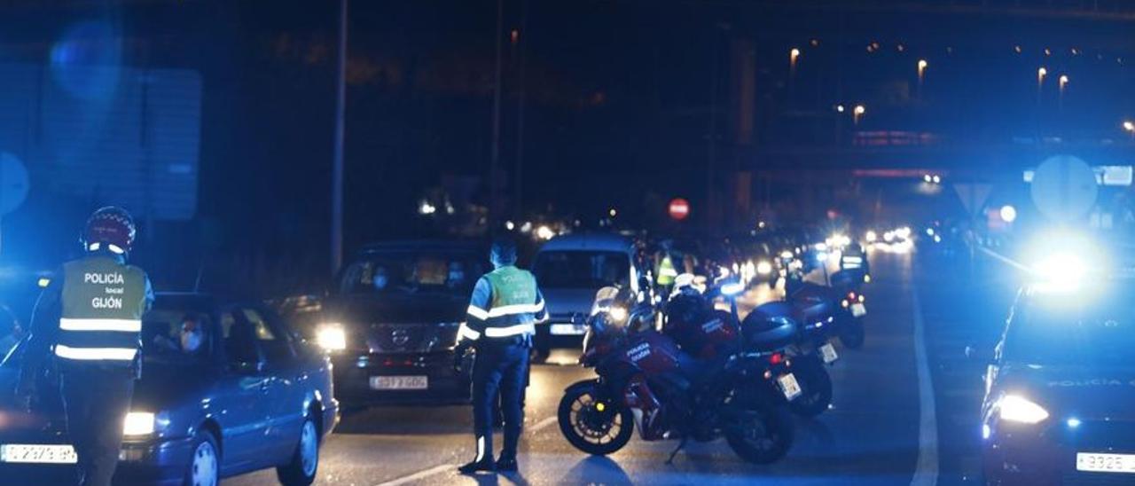 Control policial en Gijón en una imagen de archivo