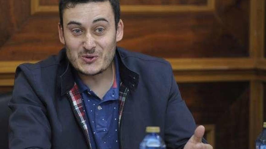 Alberte Lamazares durante el último pleno. // Bernabé/Javier Lalín
