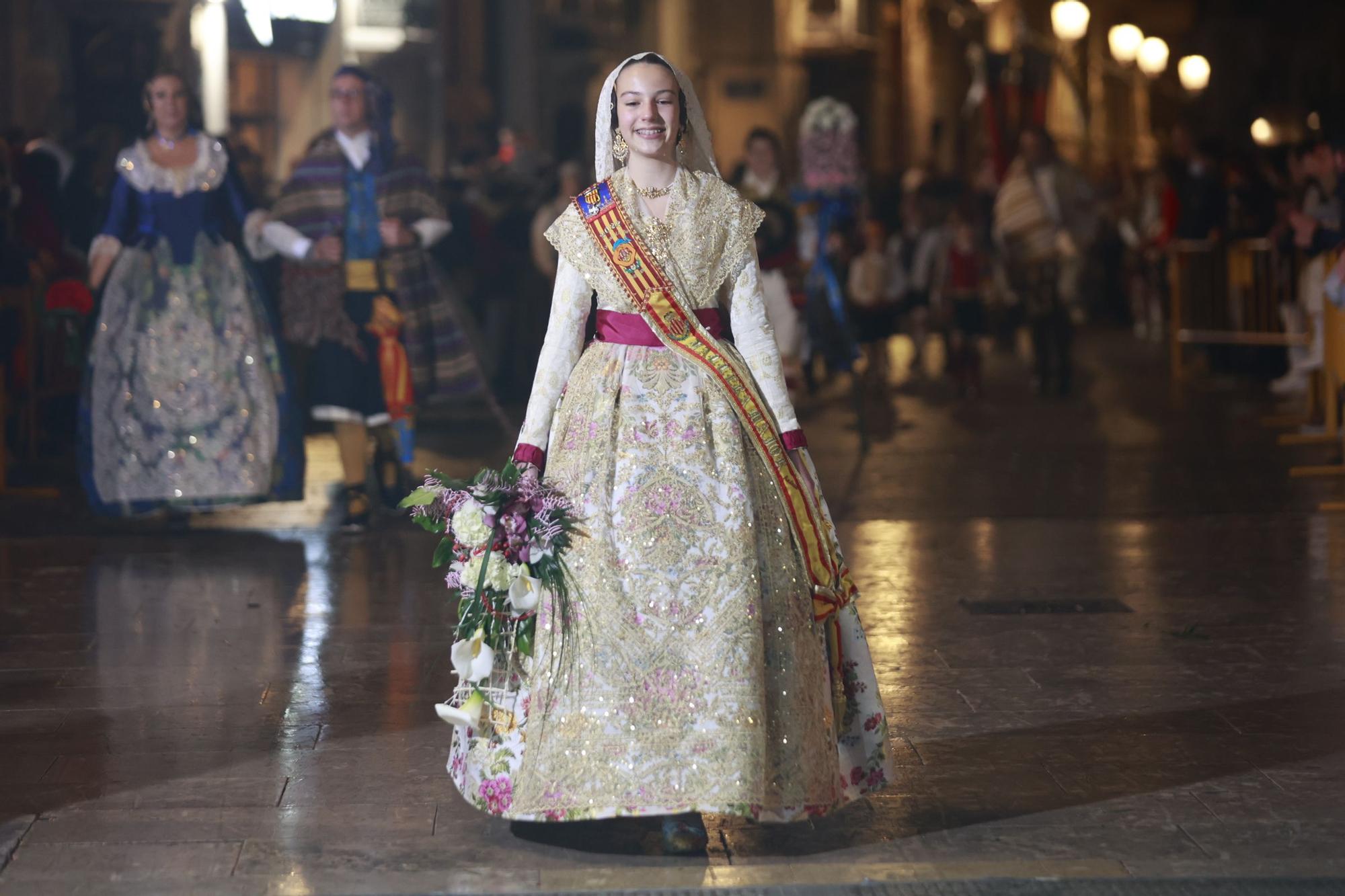 Búscate en la Ofrenda por la calle Quart (entre 22.00 y 23.00 horas)