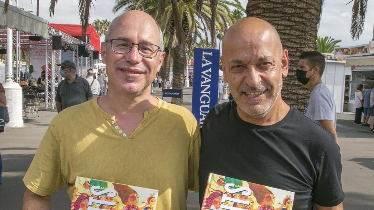 Quim Crusellas (esquerra) i Valentí Gubianas, a la Setmana del Llibre en Català | ARXIU PARTICULAR